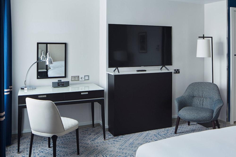 London Marriott Hotel Grosvenor Square - Tap to explore photos