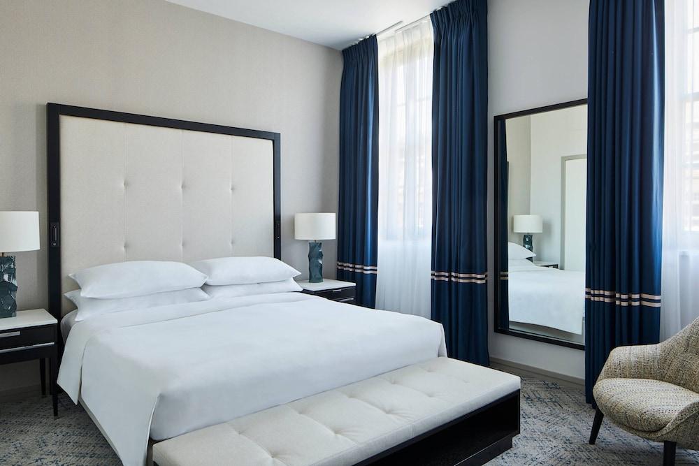 London Marriott Hotel Grosvenor Square - Tap to explore photos