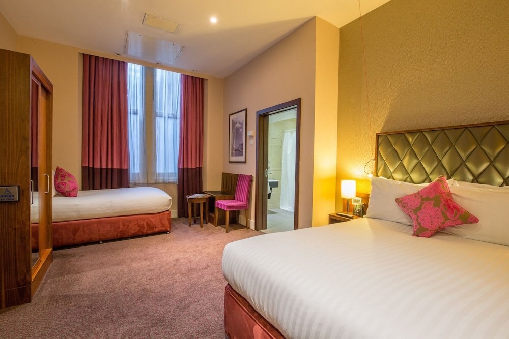 Doubletree by Hilton London Marble Arch Room Type - Room, Accessible