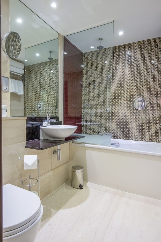 Doubletree by Hilton London Marble Arch Room Type - Family Room, Multiple Beds Doubletree by Hilton London Marble Arch Room Type - Family Room, Multiple Beds