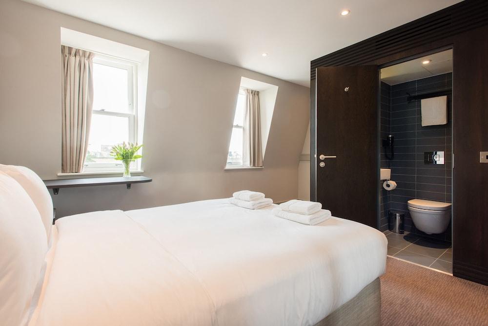 Mowbray Court Hotel Room Type - Standard Double Room