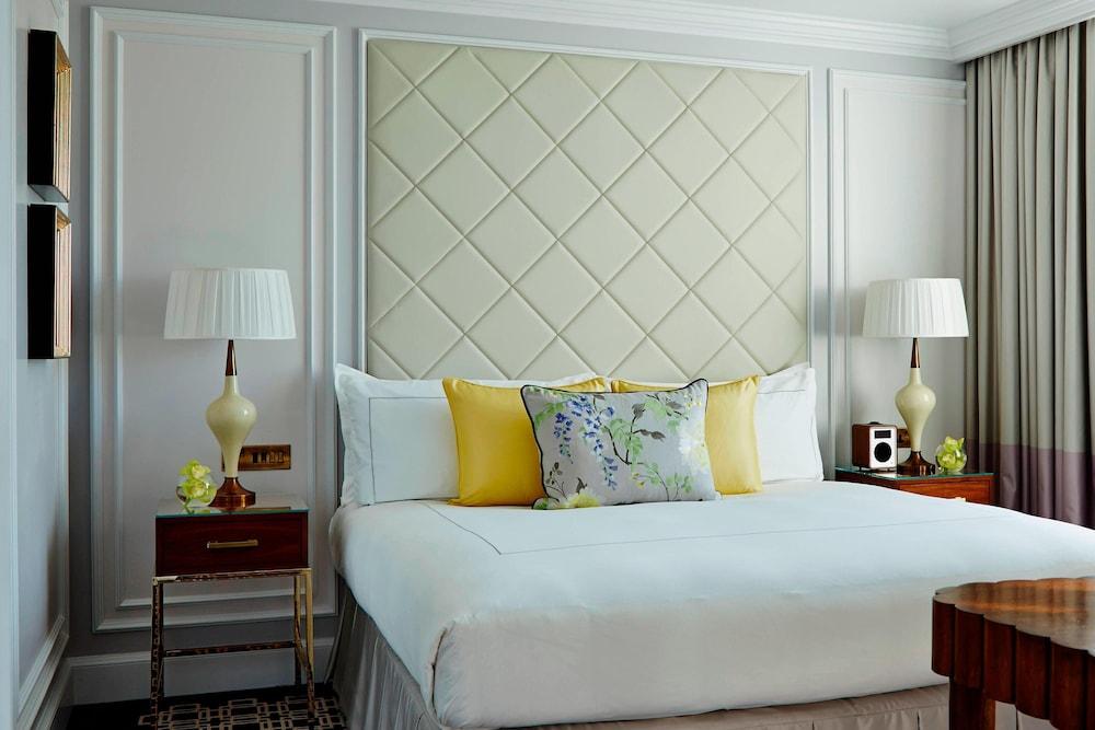 London Marriott Hotel Park Lane Room Type - Superior Room, 1 King Bed