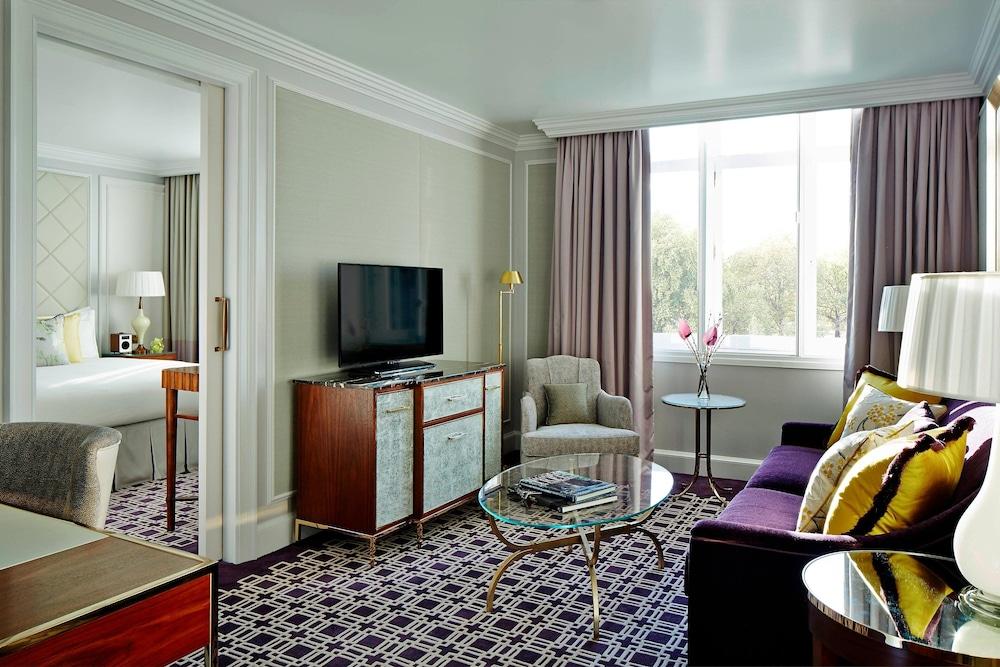 London Marriott Hotel Park Lane Room Type - Executive Suite, 1 Bedroom