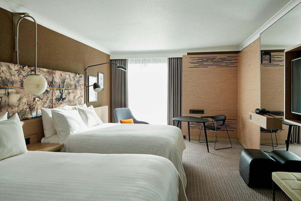 London Marriott Hotel Regents Park Room Type - Deluxe Room, 2 Double Beds, Balcony