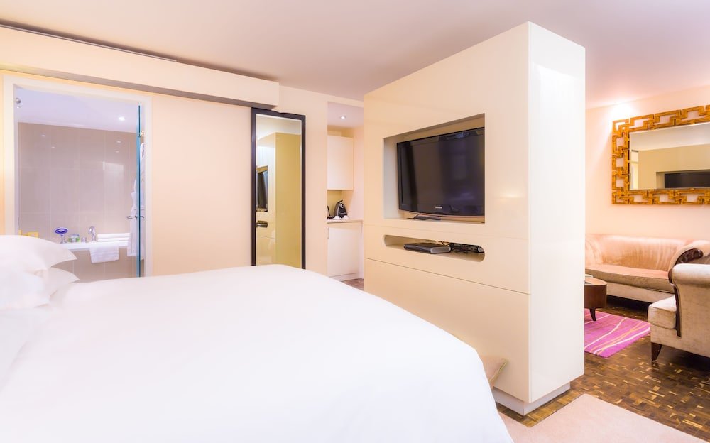 Ten Manchester Street Room Type - Junior Suite