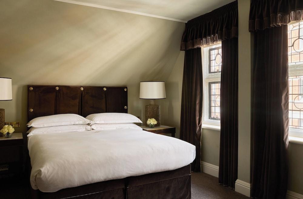 The Milestone Hotel Room Type - Deluxe Studio