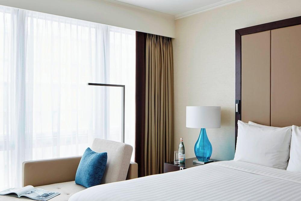 London Marriott Hotel Canary Wharf - Tap to explore photos