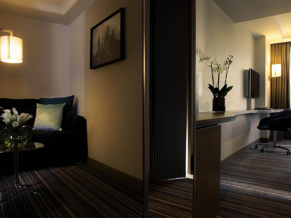 Pullman London St Pancras Room Type - Superior Room, 1 King Bed with Sofa bed Pullman London St Pancras Room Type - Superior Room, 1 King Bed with Sofa bed