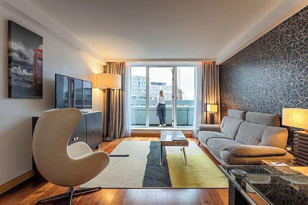 Pestana Chelsea Bridge Hotel & Spa Room Type - Signatures Two Bedrooms Suite Pestana Chelsea Bridge Hotel & Spa Room Type - Signatures Two Bedrooms Suite