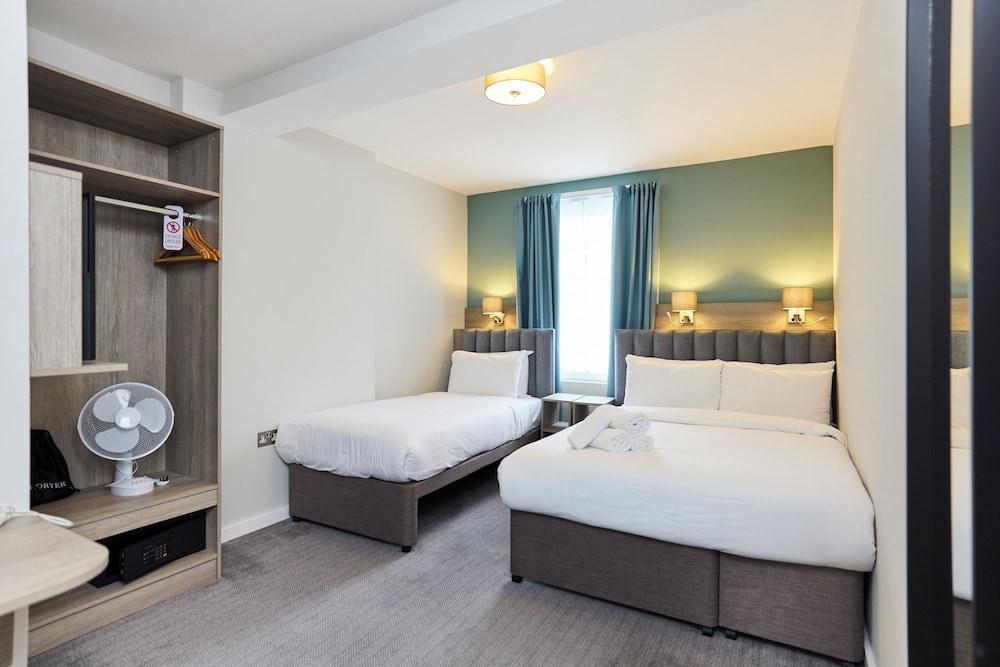 Prince William Hotel Room Type - Triple Room