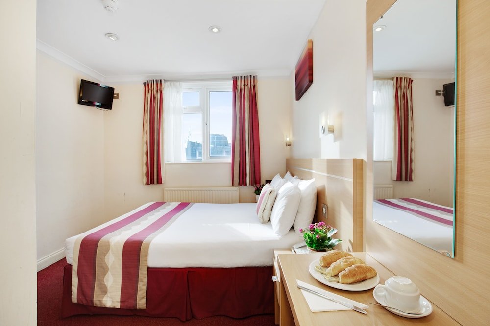 Queens Park Hotel Room Type - Standard Double Room