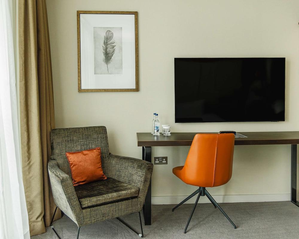 DoubleTree by Hilton Hotel London ExCel Room Type - TWIN GUEST ROOM