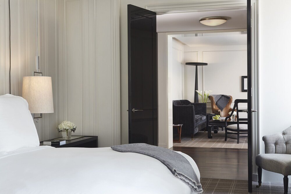 Rosewood London Room Type - Pearl Suite