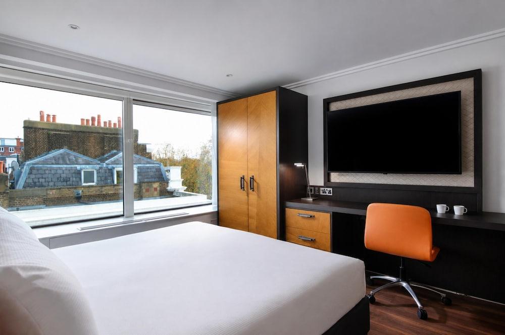 DoubleTree by Hilton Hotel London - Hyde Park - Tap to explore photos