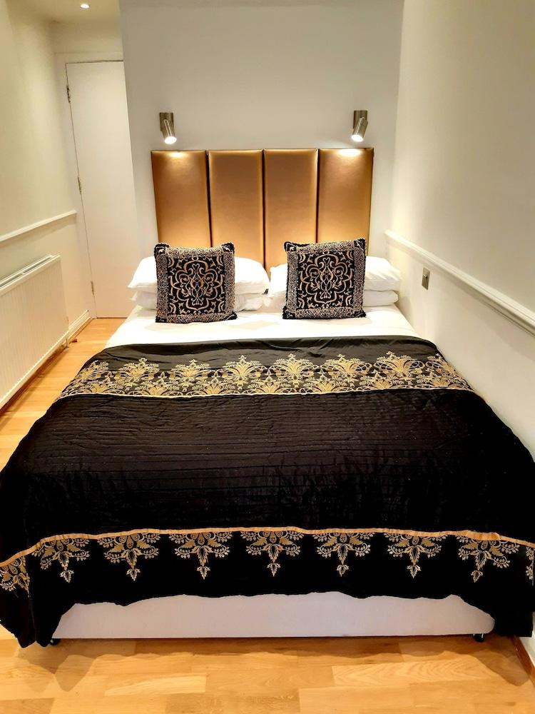 Rushmore Hotel Room Type - Double Room