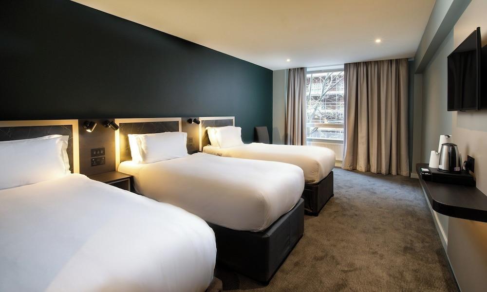 Royal National Hotel Room Type - Standard Plus Triple Room Royal National Hotel Room Type - Standard Plus Triple Room