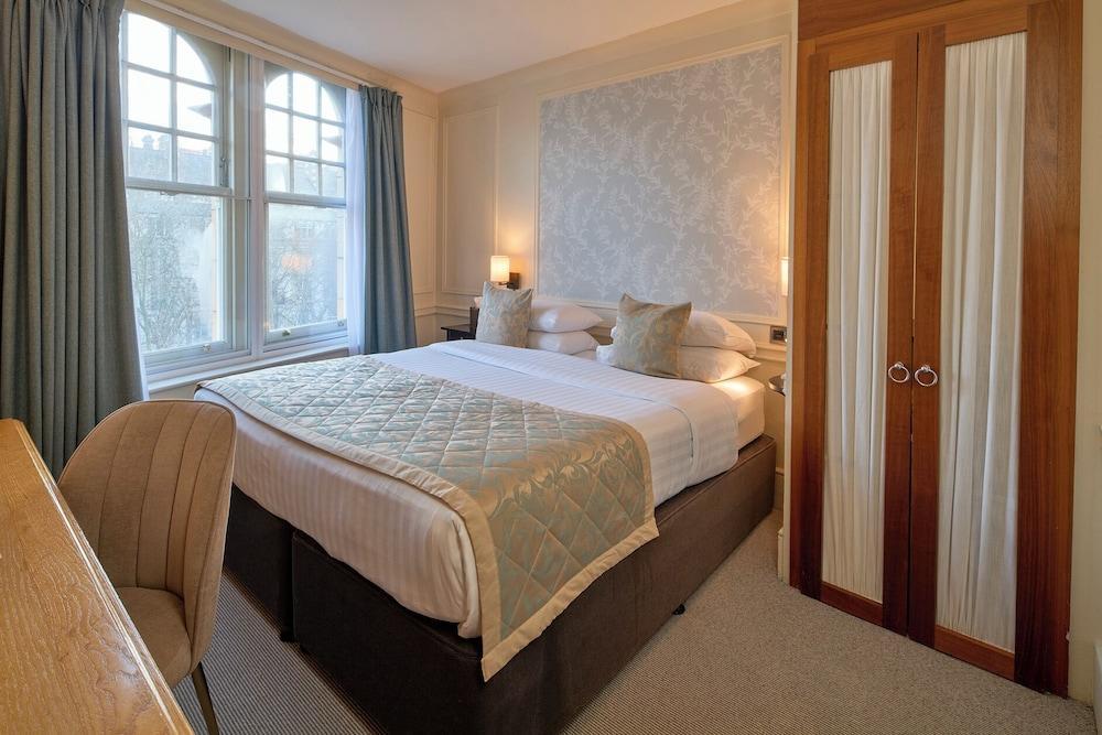 Sloane Square Hotel Room Type - Double Room