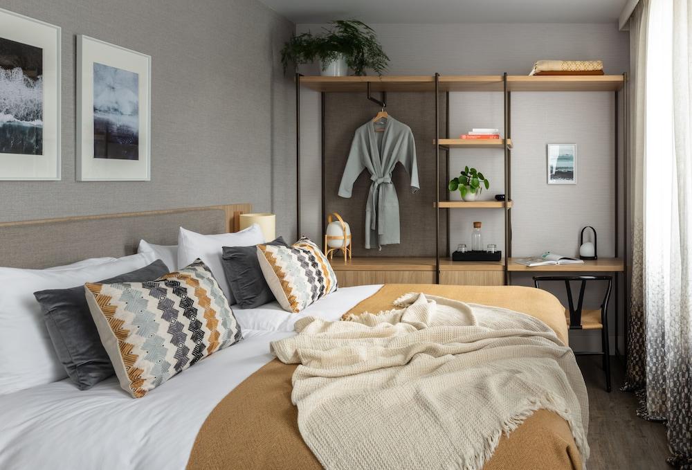 Inhabit Southwick Street, a Member of Design Hotels - Tap to explore photos