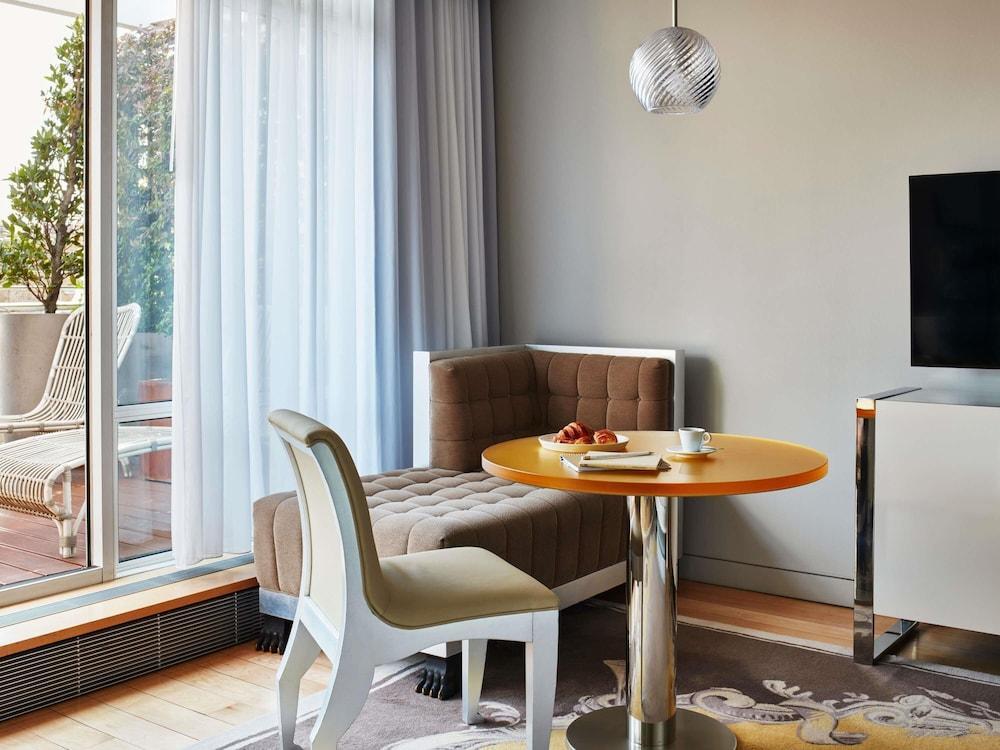 Sanderson London Room Type - Terrace Suite