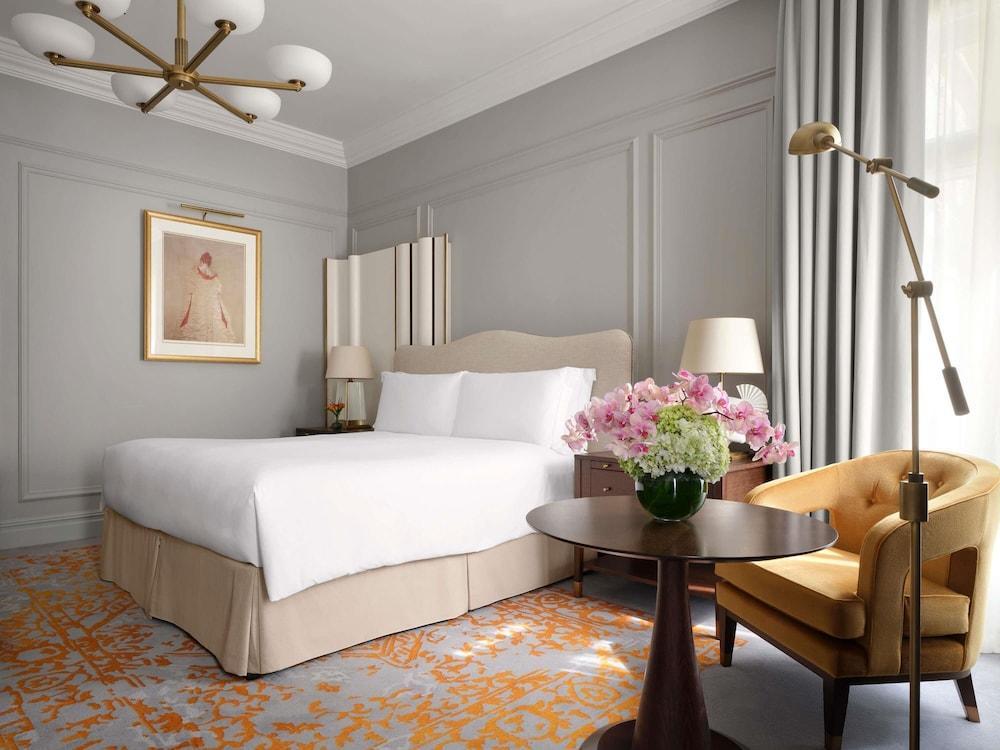 The Savoy Room Type - Deluxe Room, 1 King Bed