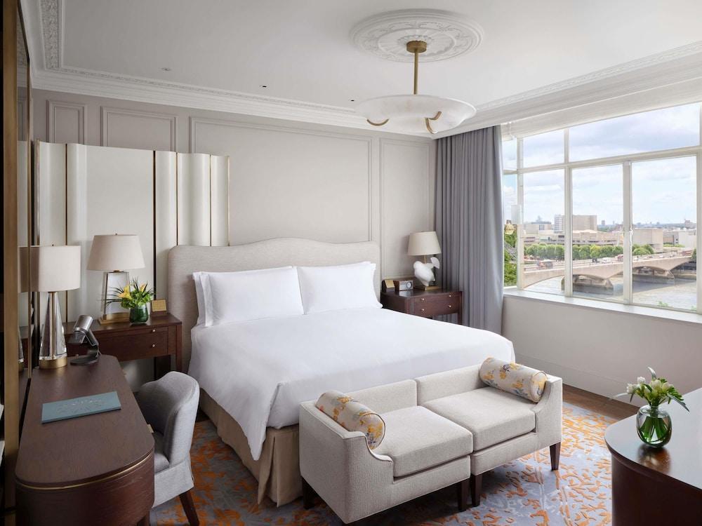 The Savoy Room Type - One-bedroom River View Suite The Savoy Room Type - One-bedroom River View Suite