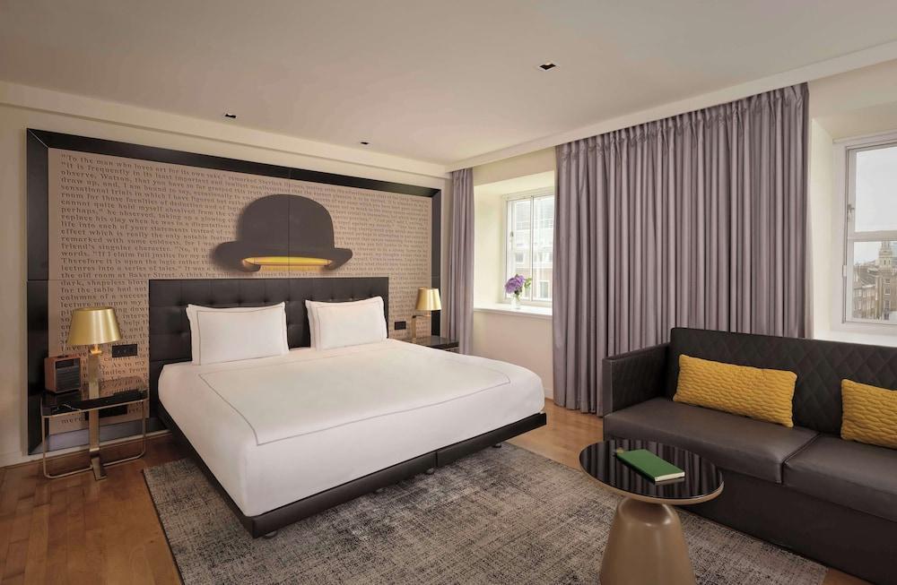 undefined Room Type - Deluxe Room-Heritage-1 King
