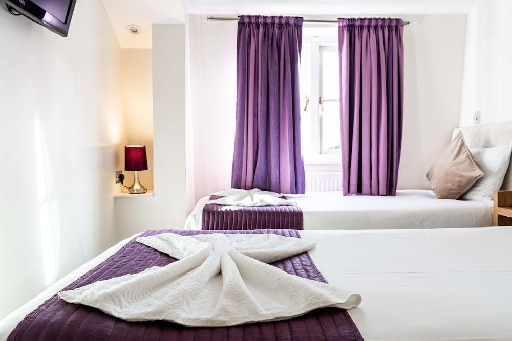 Lancaster Court Hotel Room Type - Triple Room, Ensuite
