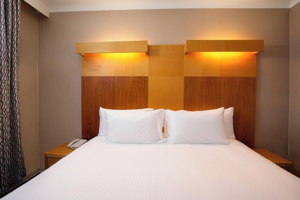 Tavistock Hotel Room Type - King Room