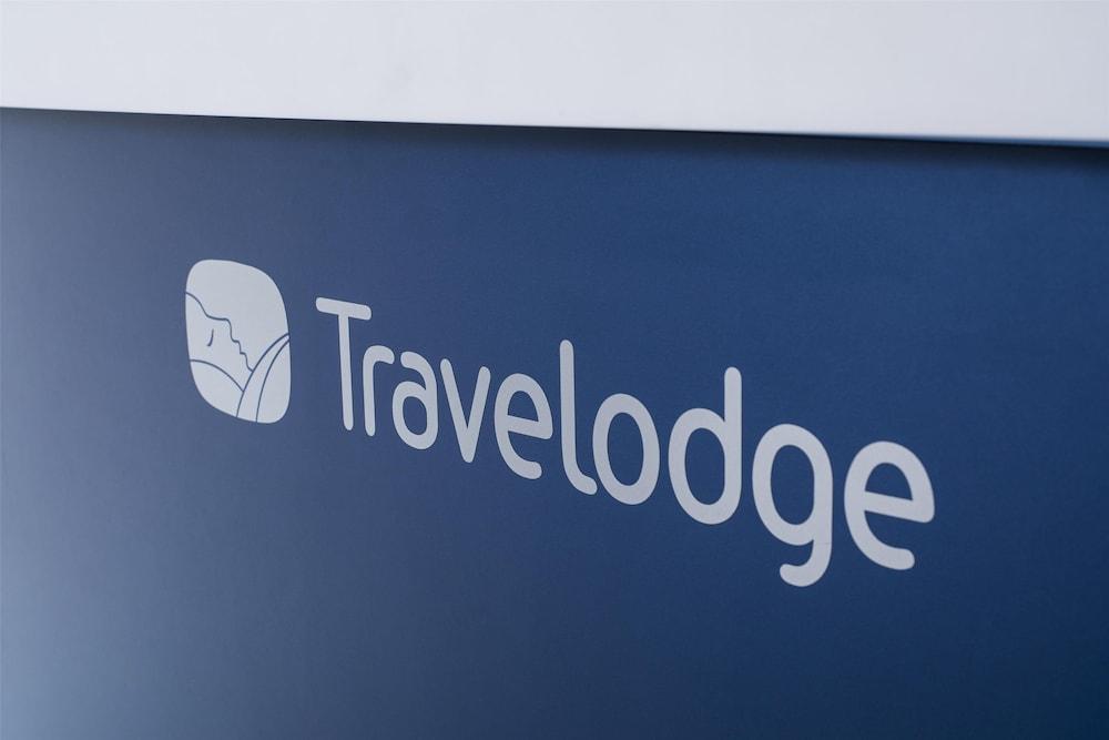 Travelodge Croydon Central - Tap to explore photos