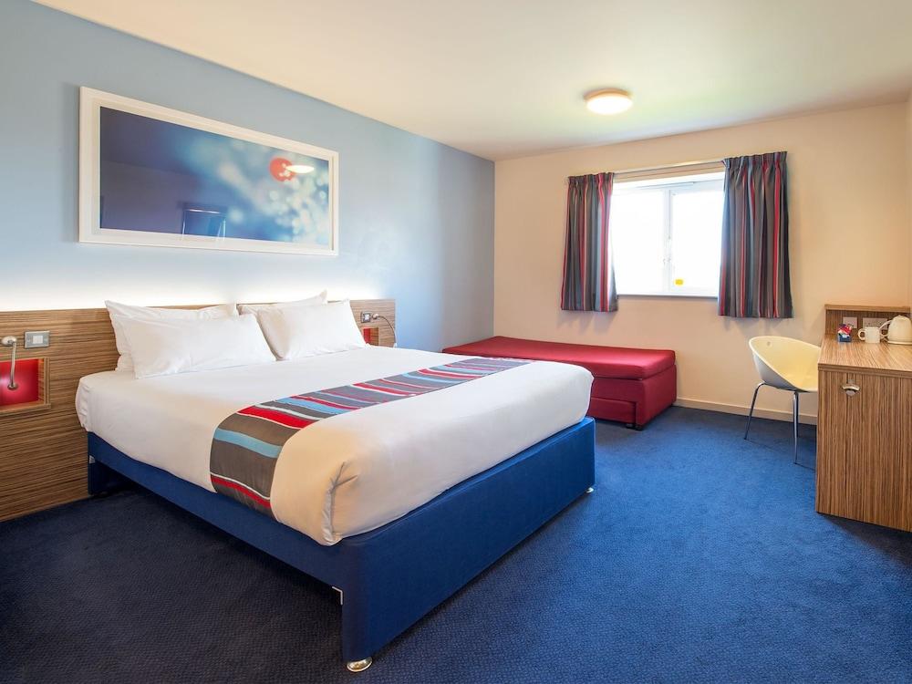 Travelodge Croydon Central - Tap to explore photos