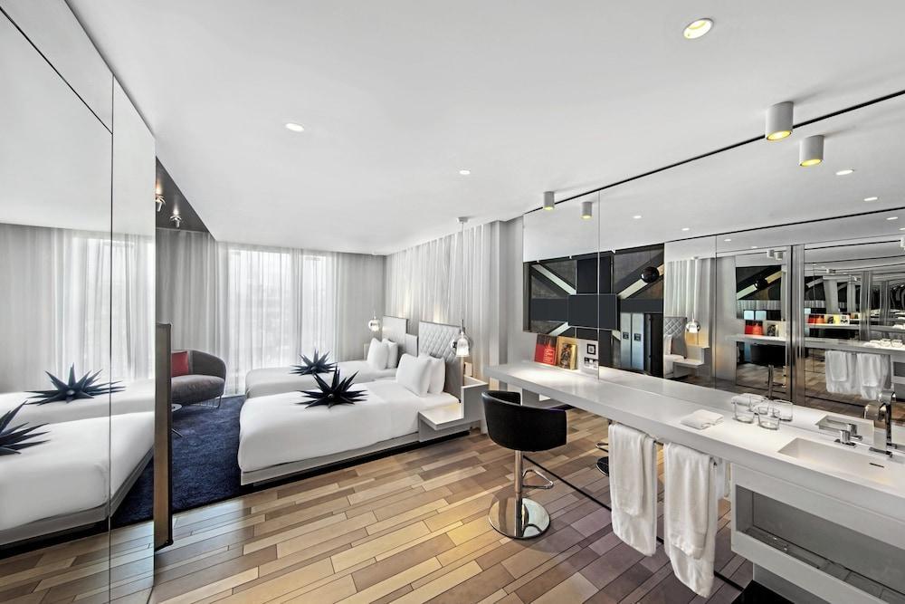 W London Room Type - Deluxe Room, 2 Twin Beds