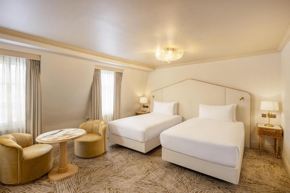 The Waldorf Hilton, London Room Type - Executive Room, 2 Twin Beds