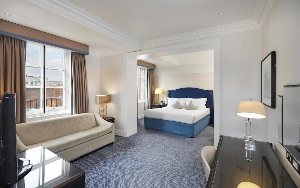 The Waldorf Hilton, London Room Type - Junior Suite, 1 King Bed (Lounge Access)