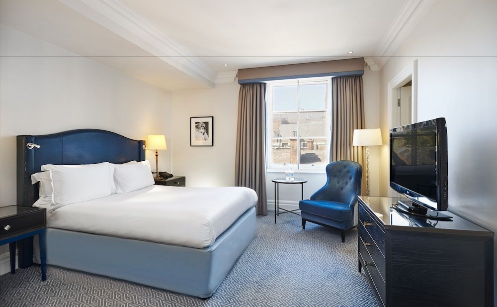 The Waldorf Hilton, London Room Type - Executive Room, 1 King Bed (Lounge Access)
