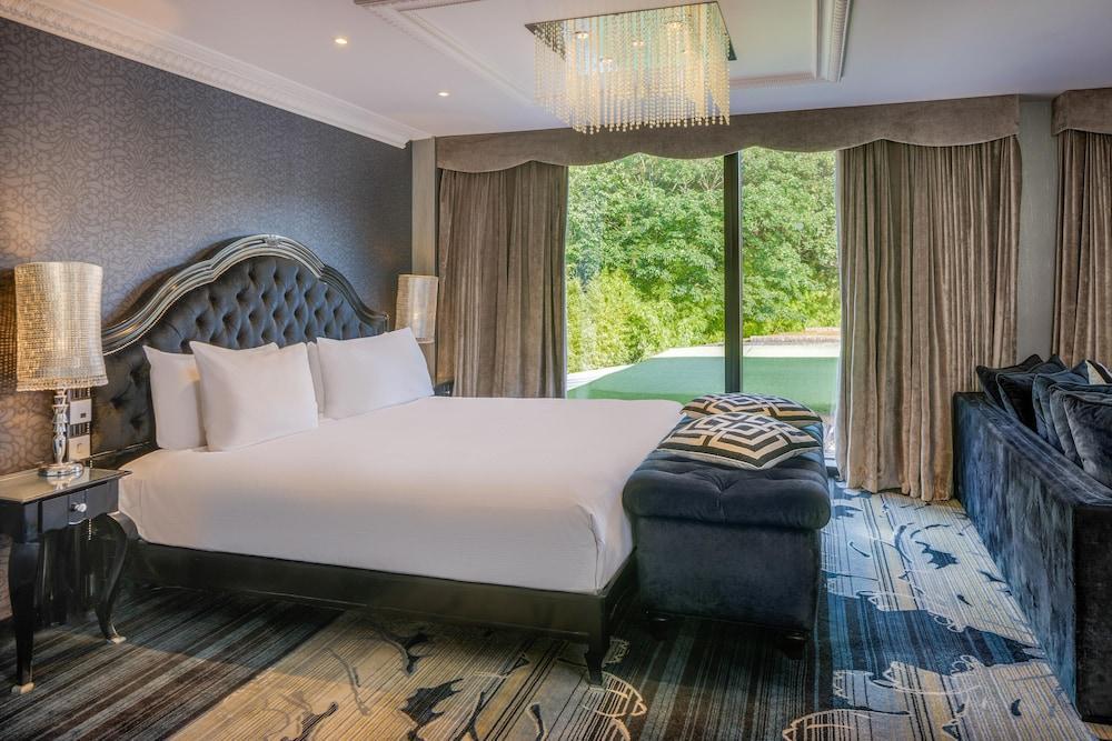 Hilton London Syon Park Room Type - KING SYON SUITE