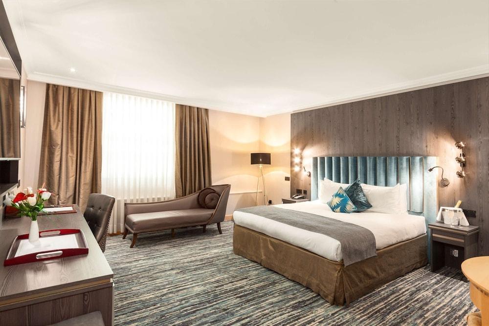 Courthouse Hotel Room Type - Deluxe Room