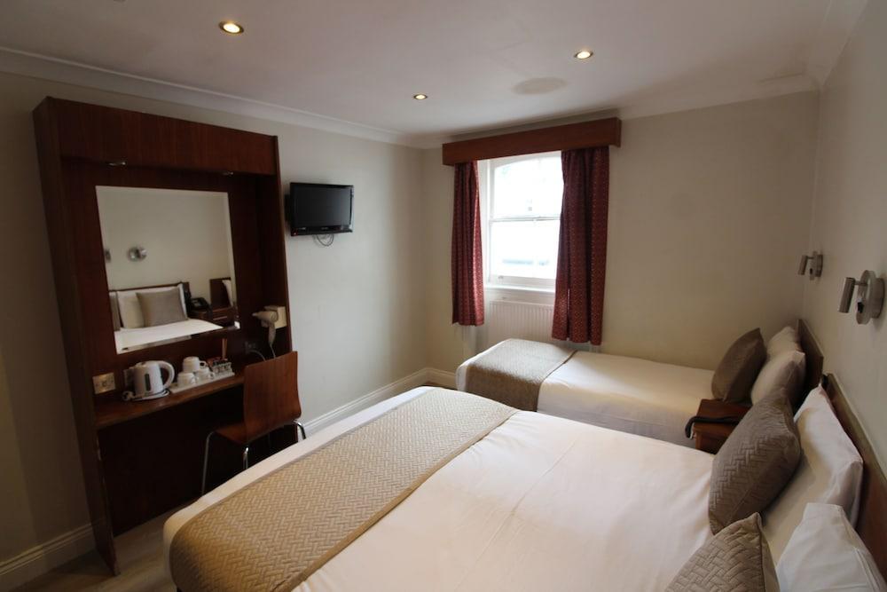 Wedgewood Hotel Room Type - Triple Room