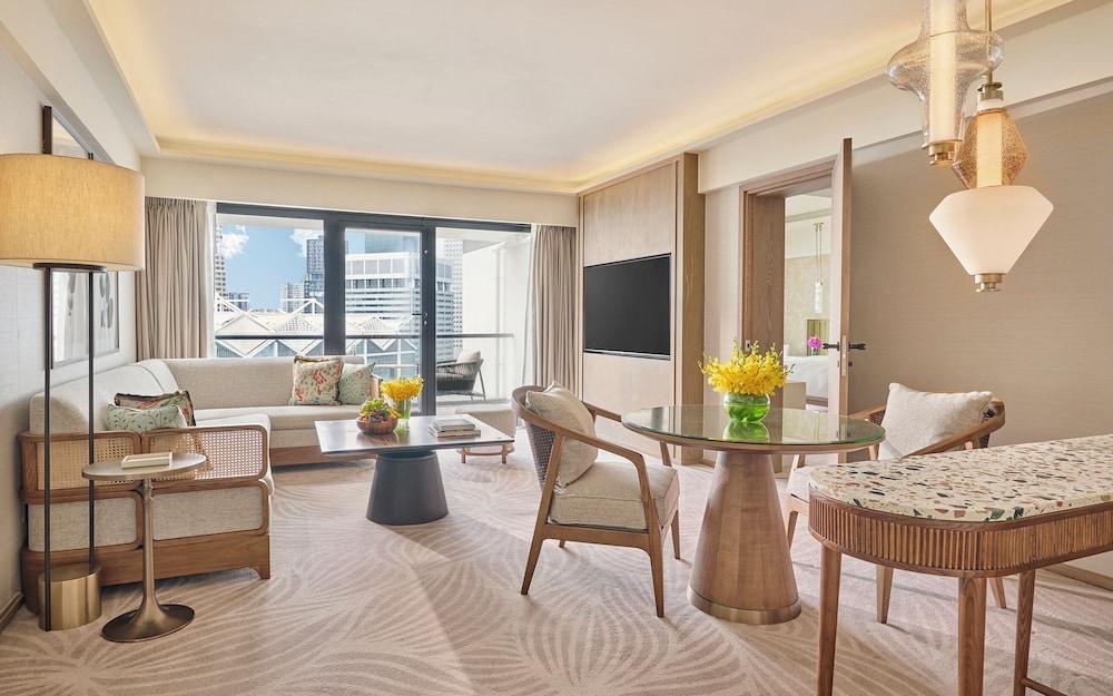 Mandarin Oriental, Singapore Room Type - Suite, Balcony (Residential) Mandarin Oriental, Singapore Room Type - Suite, Balcony (Residential)