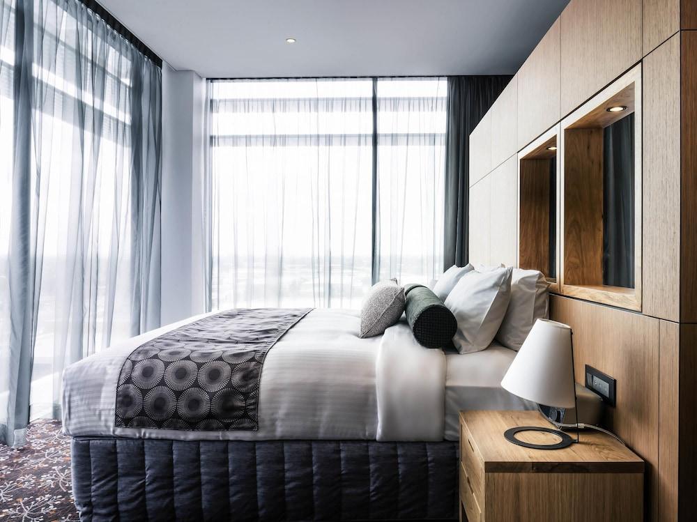 Mercure Sydney Liverpool Room Type - Deluxe Apartment, 1 King Bed Mercure Sydney Liverpool Room Type - Deluxe Apartment, 1 King Bed