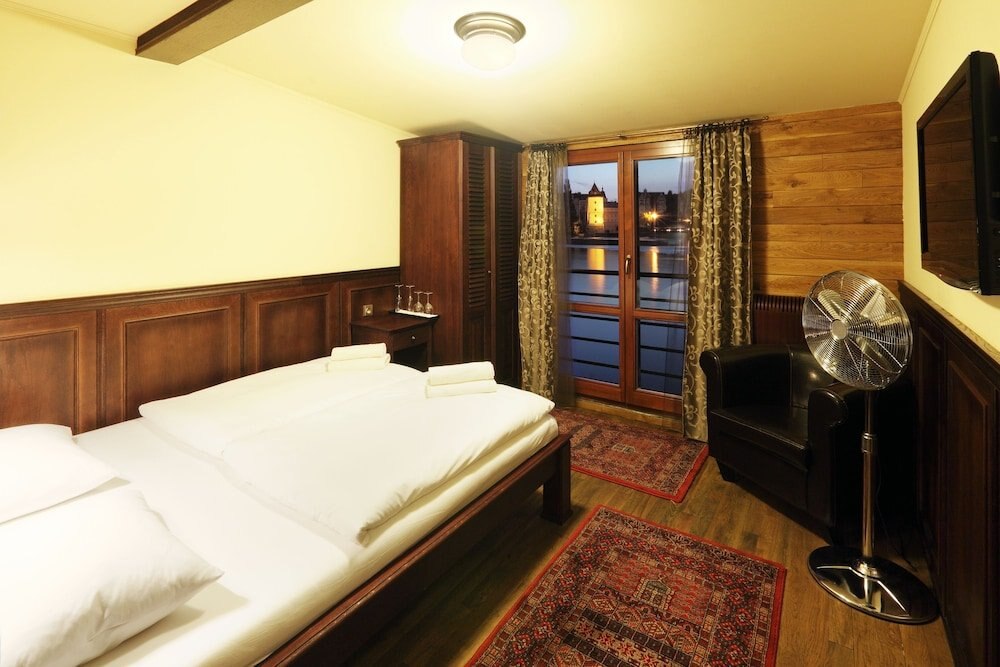 Boat Hotel Matylda Room Type - Superior Double Room, River View