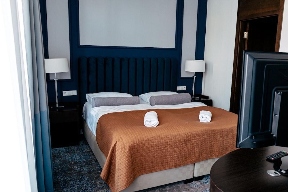 THE HOTEL FITZGERALD Room Type - Deluxe Double Room, Balcony THE HOTEL FITZGERALD Room Type - Deluxe Double Room, Balcony