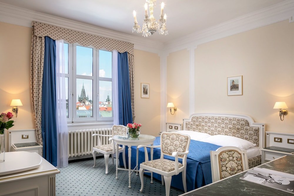 Ambassador Zlatá husa Room Type - Standard Double Room
