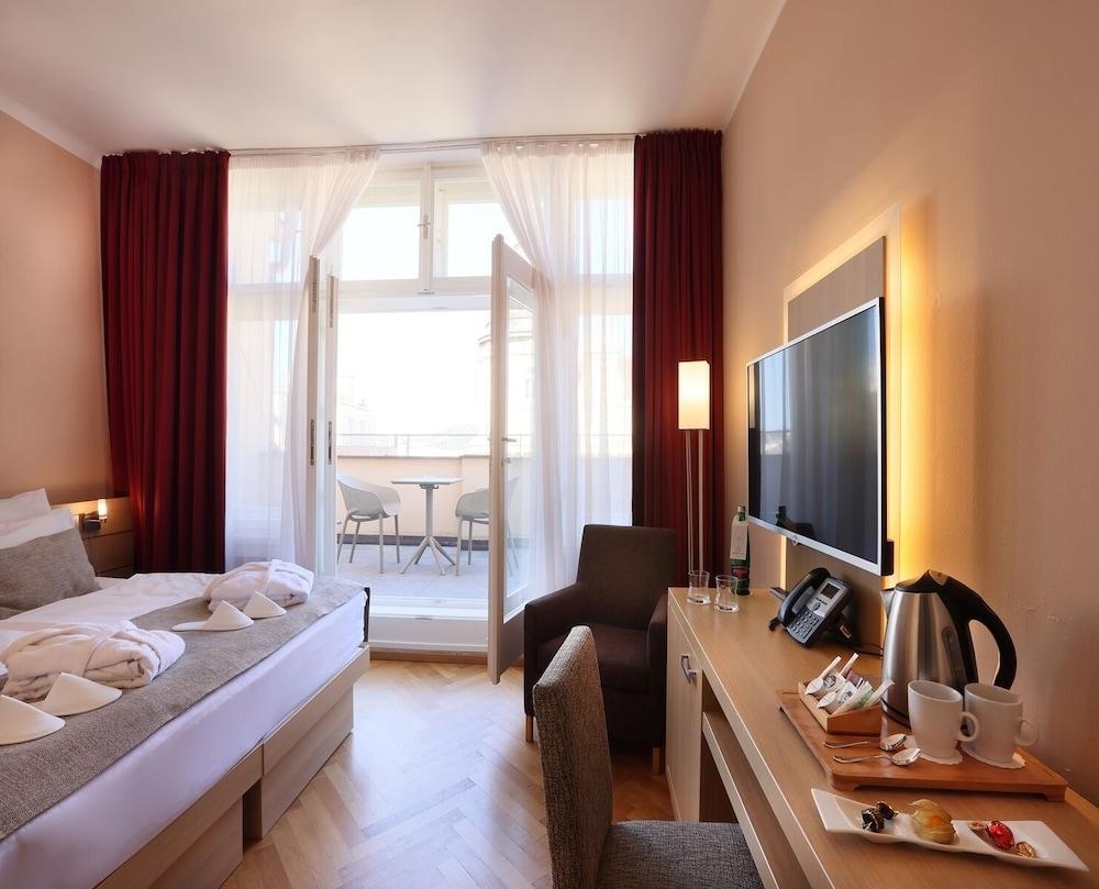 Hotel Amarilis Room Type - Superior Room, Terrace