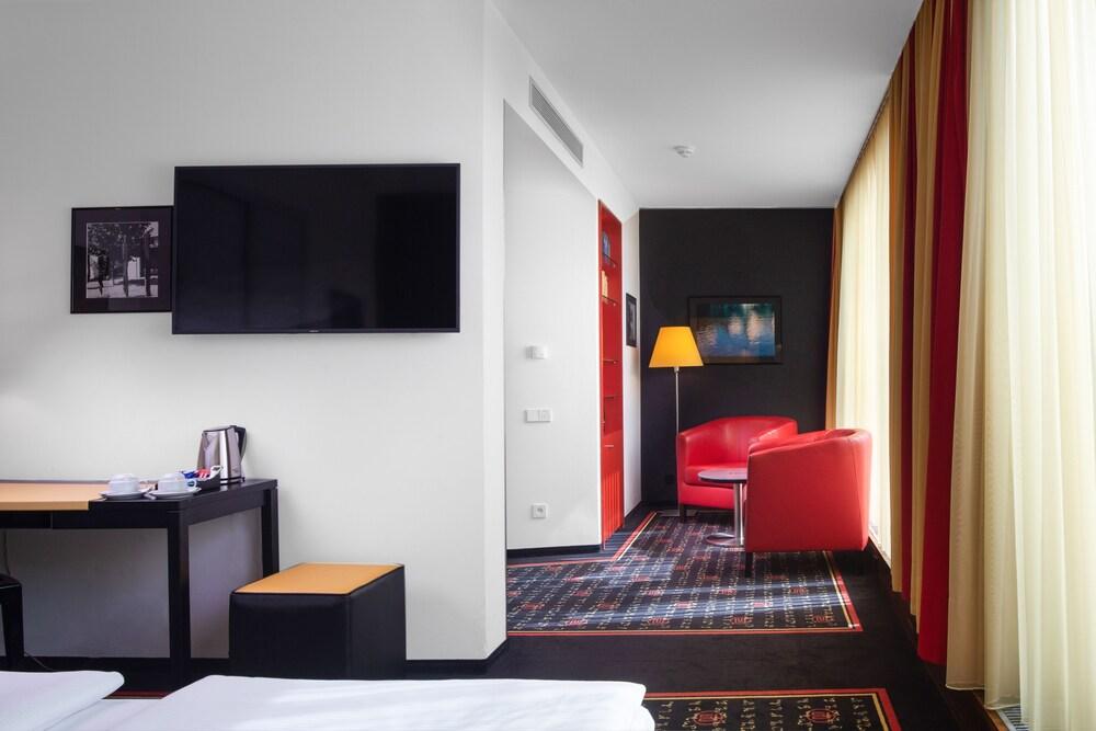 OREA Hotel Angelo Praha Room Type - Junior Suite
