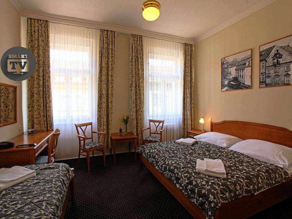 Anna Hotel Room Type - Standard Triple Room
