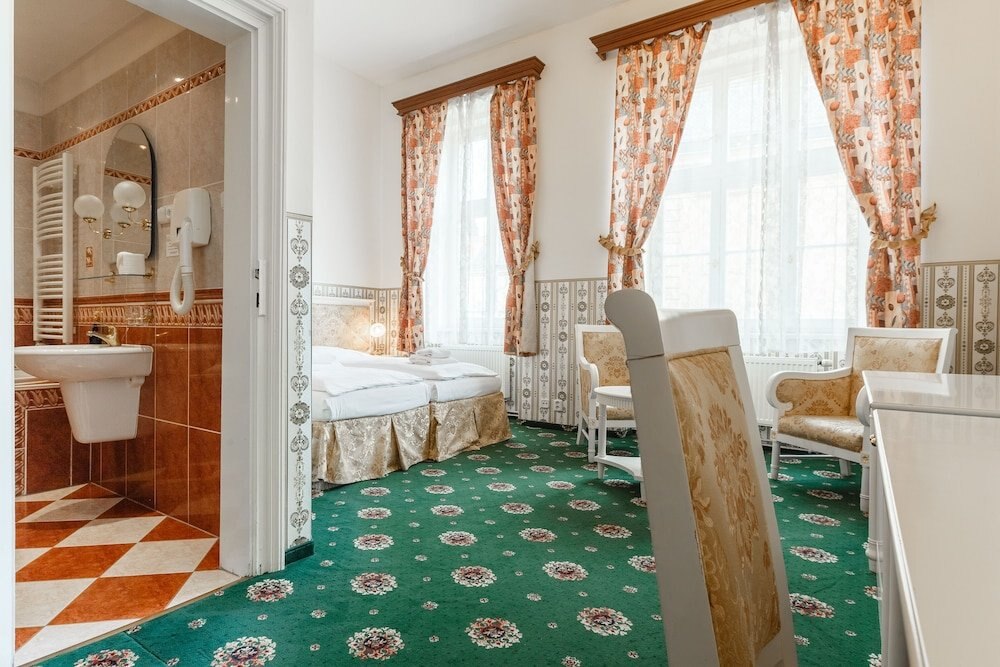 Hotel Klarinn Room Type - Standard Double or Twin Room