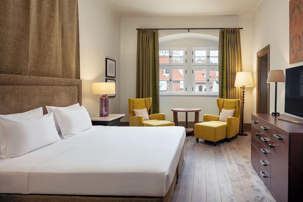 Augustine, a Luxury Collection Hotel, Prague by Marriott Room Type - Deluxe Twin Room (St Thomas Church View)