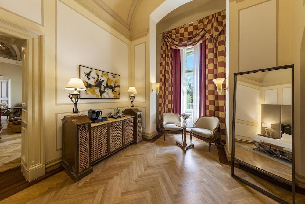 NH Collection Prague Carlo IV Room Type - Carlo IV Suite NH Collection Prague Carlo IV Room Type - Carlo IV Suite