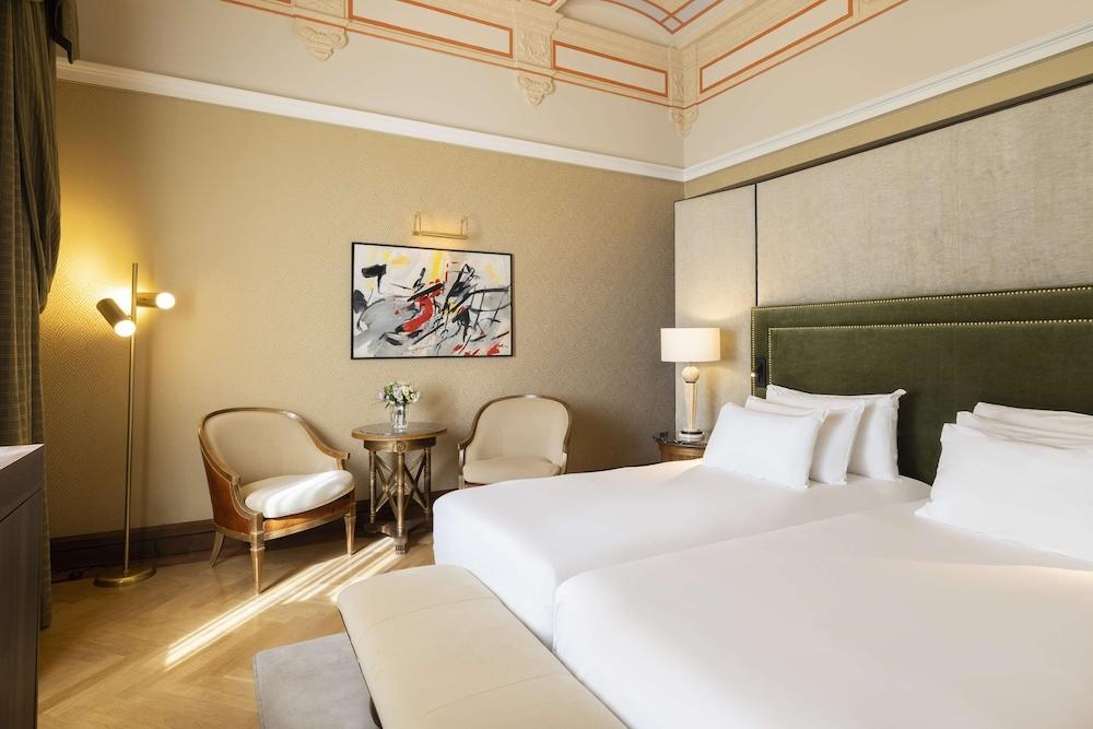 NH Collection Prague Carlo IV Room Type - Junior Suite