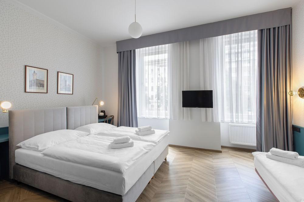 Hotel Beranek Prague Room Type - Superior Triple Room